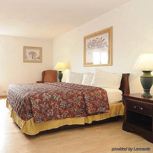 Days Inn By Wyndham Calumet Park Extérieur photo